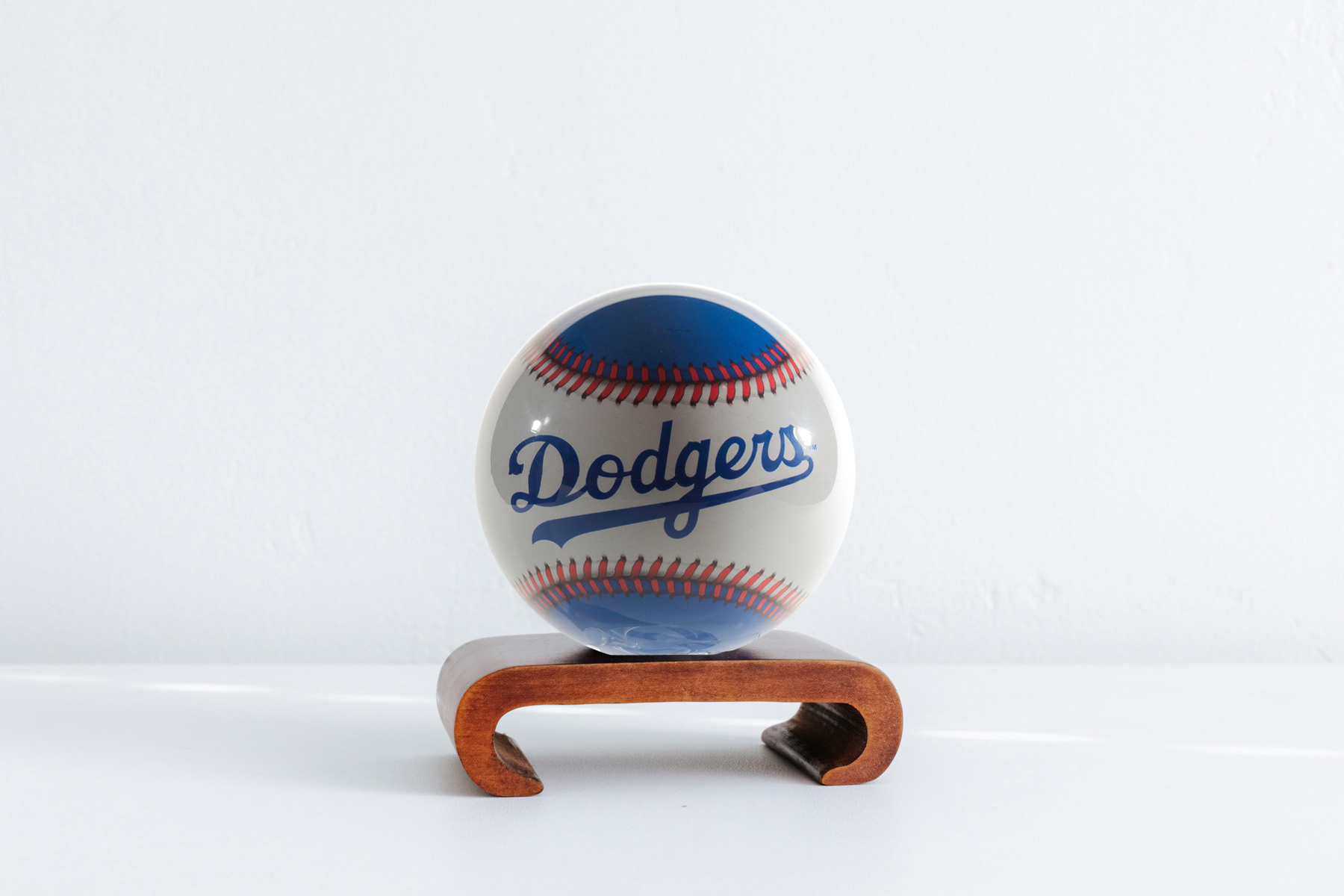 MLB® DODGERS™ GLOBE (Region Limit)