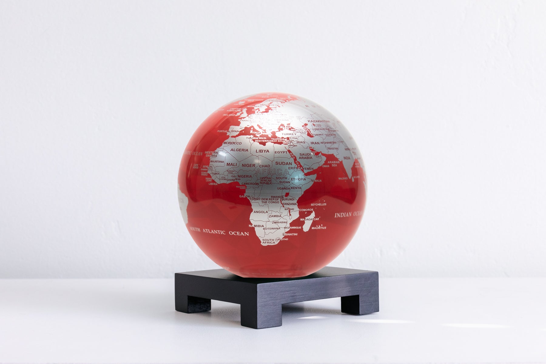 RED AND SILVER GLOBE